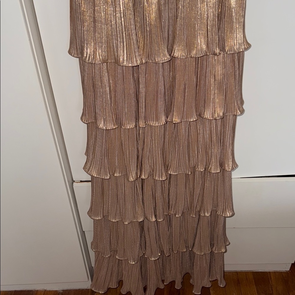 NWT | Mac Duggal Black One Shoulder Ruffle Tiered Gown Size 4 - Picture 11 of 11